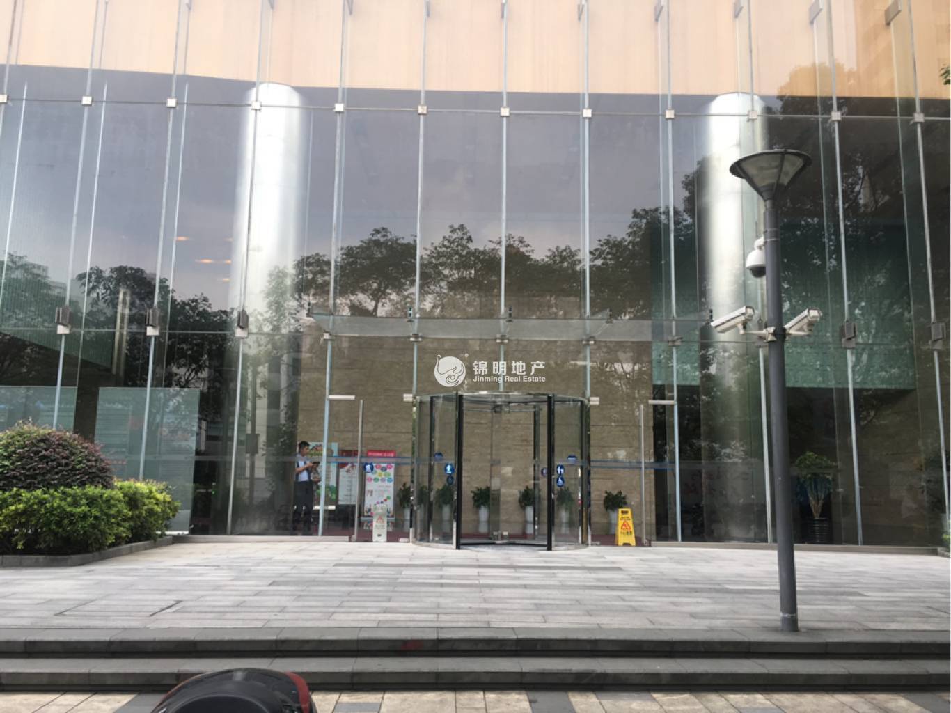 世博滨江绿地海外滩159平米写字楼出租